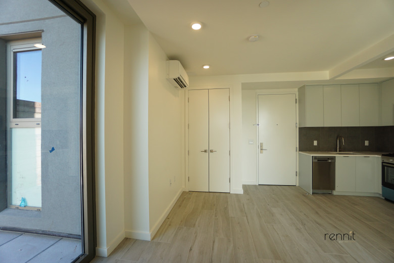 33 Little Nassau St, Apt 811 Image 13