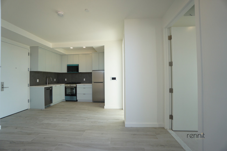 33 Little Nassau St, Apt 811 Image 14