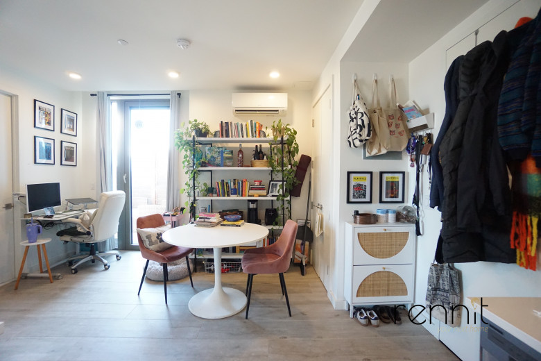 33 Little Nassau St, Apt 811 Image 21