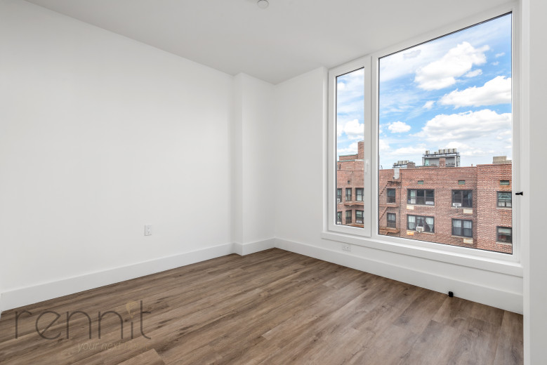 35 Kingston Ave, Apt 701 Image 5