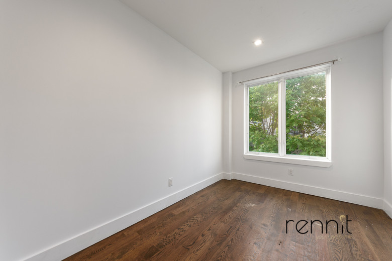 1031 Montgomery St, Apt 3F Image 11