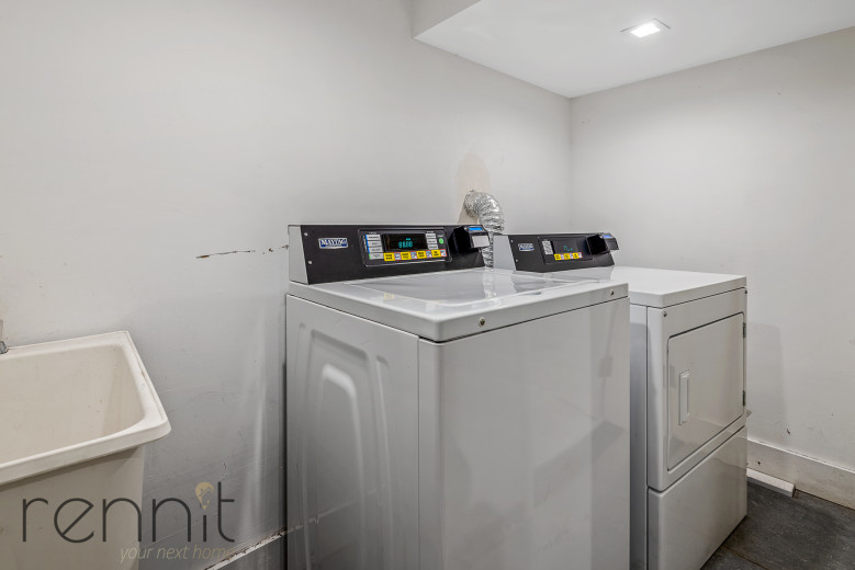 1031 Montgomery St, Apt 3F Image 17