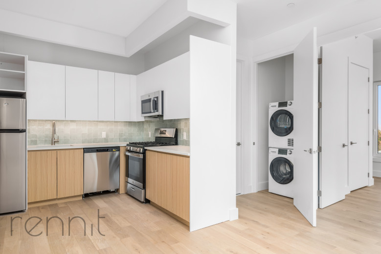 58 Vanderbilt Ave, Apt 9C Image 2