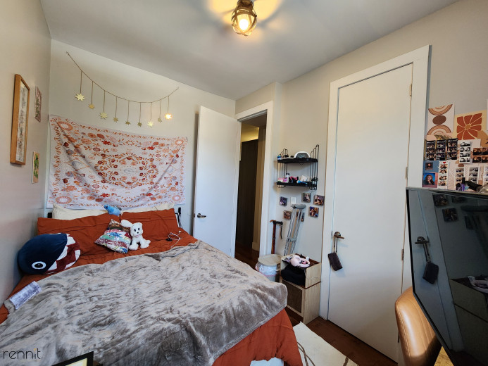 143 Cornelia St, Apt 2 Image 10