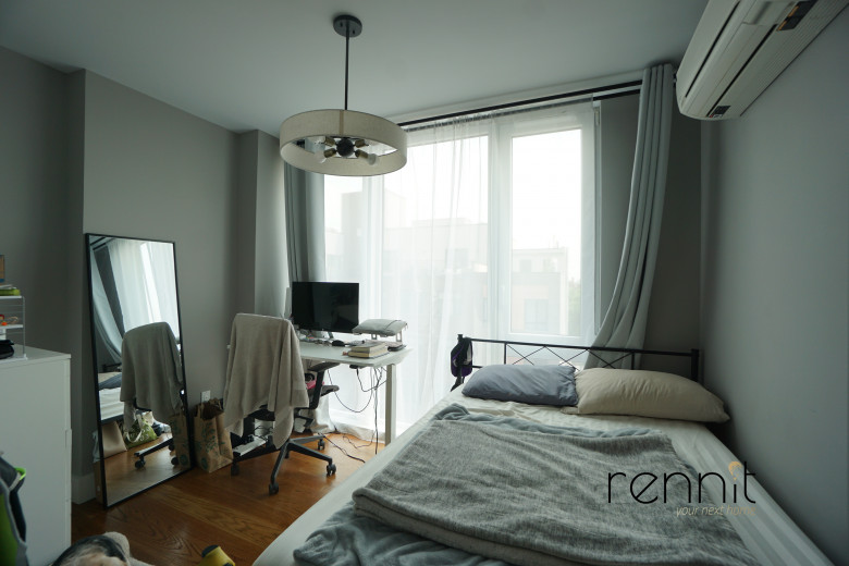 853 Lexington Ave, Apt 6A Image 11