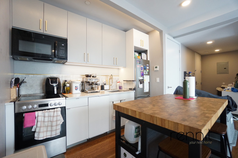 853 Lexington Ave, Apt 6A Image 5