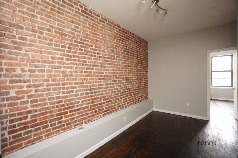 20 Covert St, Apt 3R Image 3