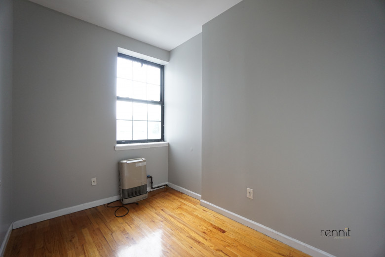 20 Covert St, Apt 3R Image 5