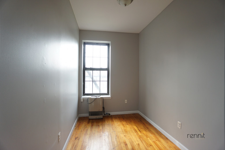 20 Covert St, Apt 3R Image 6