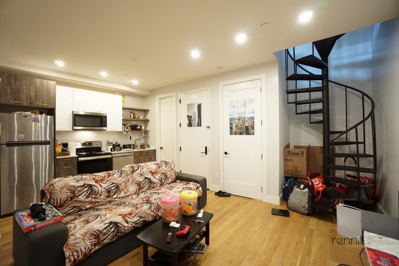 762 East 32nd St, Apt 4B Image 14
