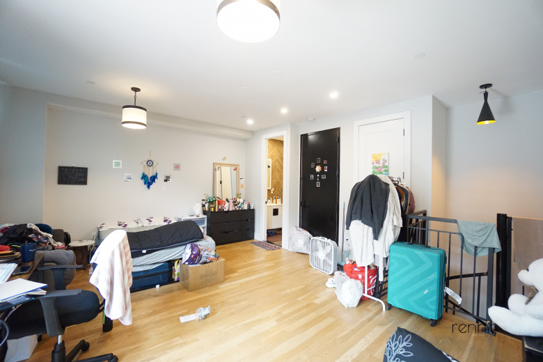 762 East 32nd St, Apt 4B Image 23