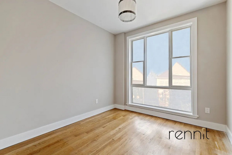 762 East 32nd St, Apt 4B Image 8