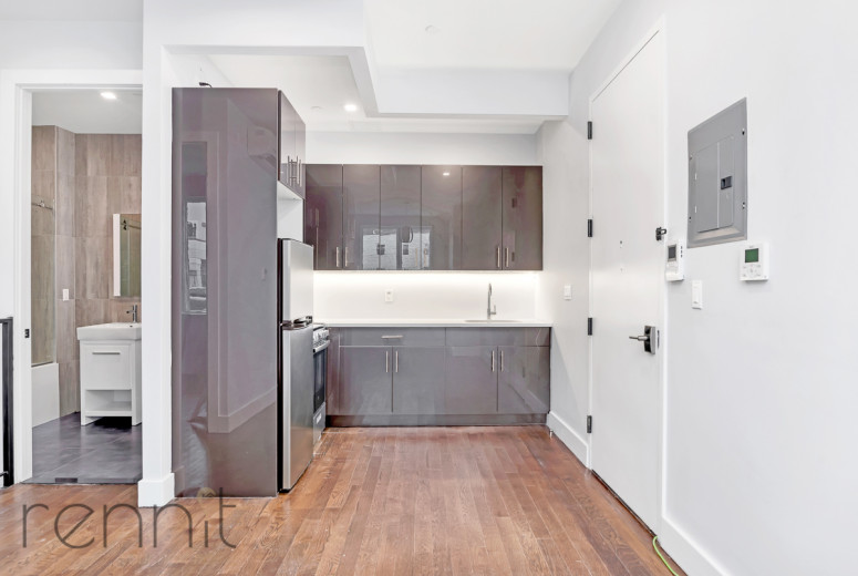311 Wilson Ave, Apt 1A Image 2