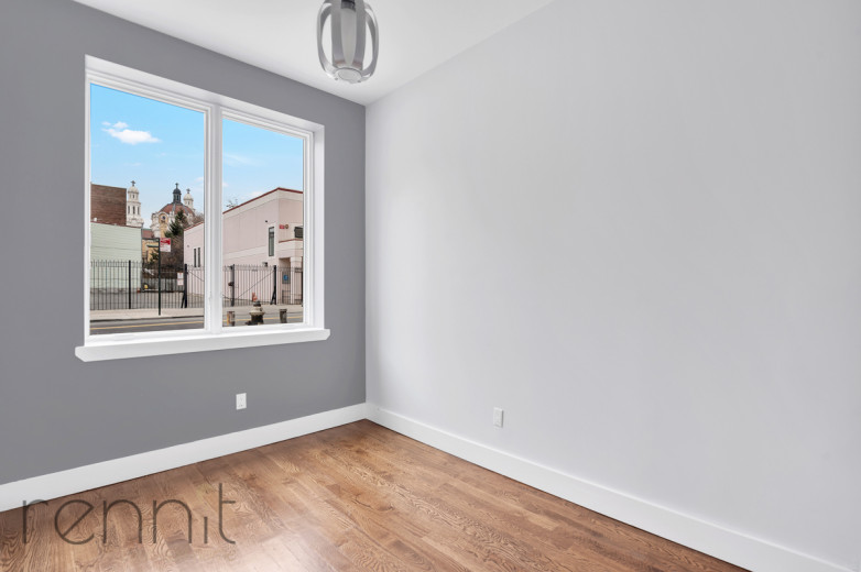 311 Wilson Ave, Apt 1A Image 5