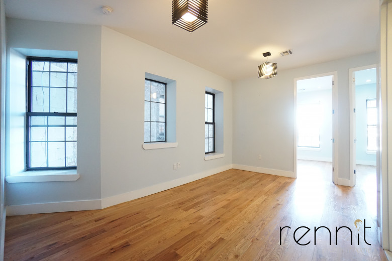 137 Albany Ave, Apt 2R Image 6