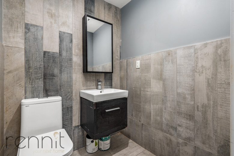 562 Park Pl, Apt 1B Image 11