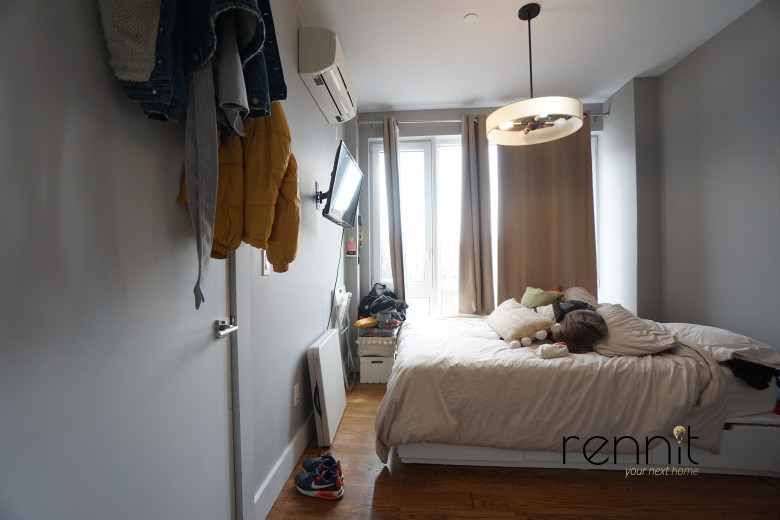 853 Lexington Ave, Apt 3A Image 5