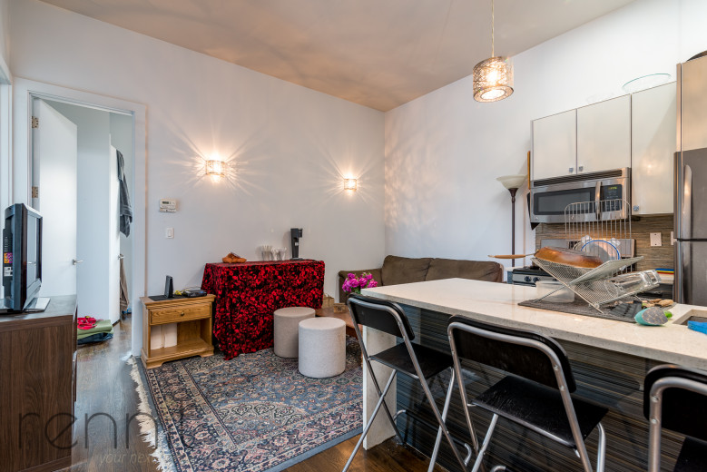 863 Broadway, Apt 3F Image 3
