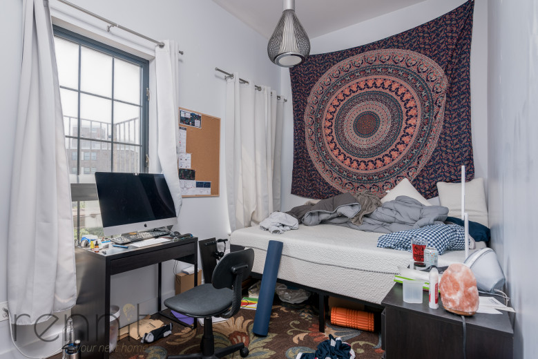863 Broadway, Apt 3F Image 4