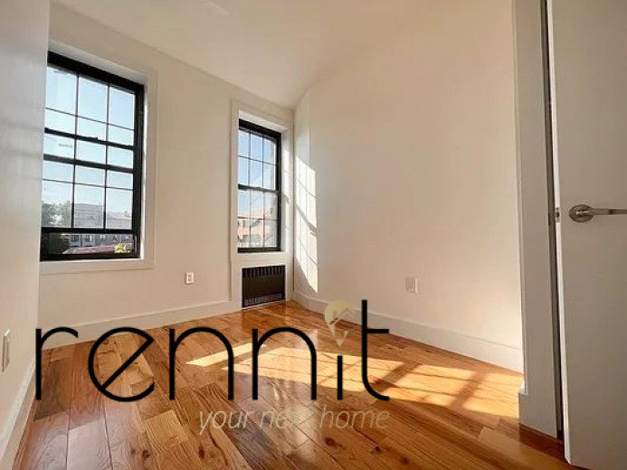 640 Kosciuszko St, Apt 2R Image 5