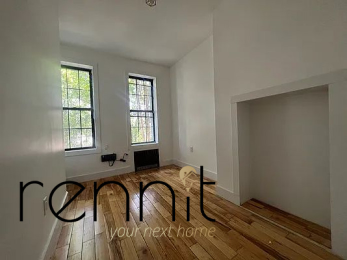 640 Kosciuszko St, Apt 2R Image 6