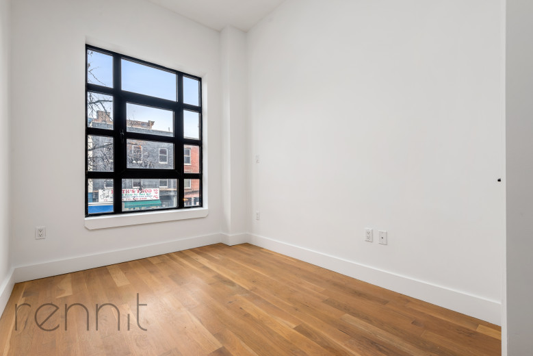 163 Graham Ave, Apt 3A Image 4