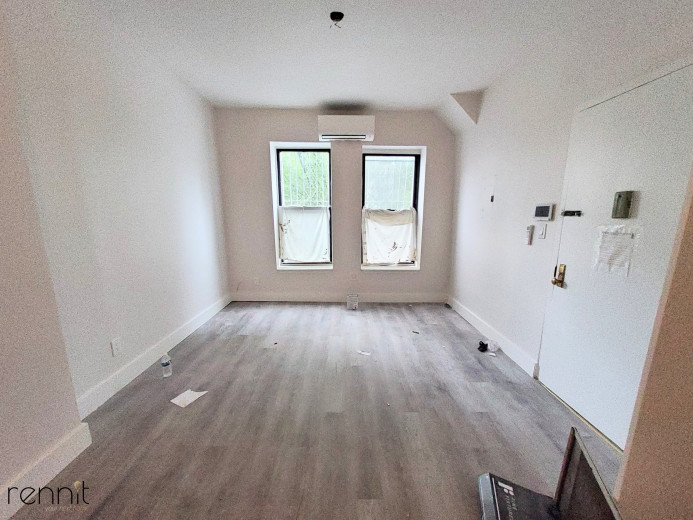 320 Throop Ave, Apt 2 Image 2