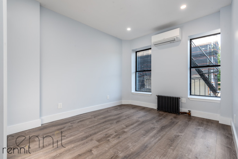 320 Throop Ave, Apt 2 Image 3