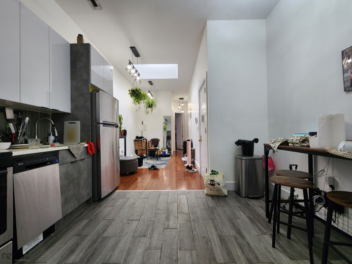 640 Kosciuszko St, Apt 3R Image 1