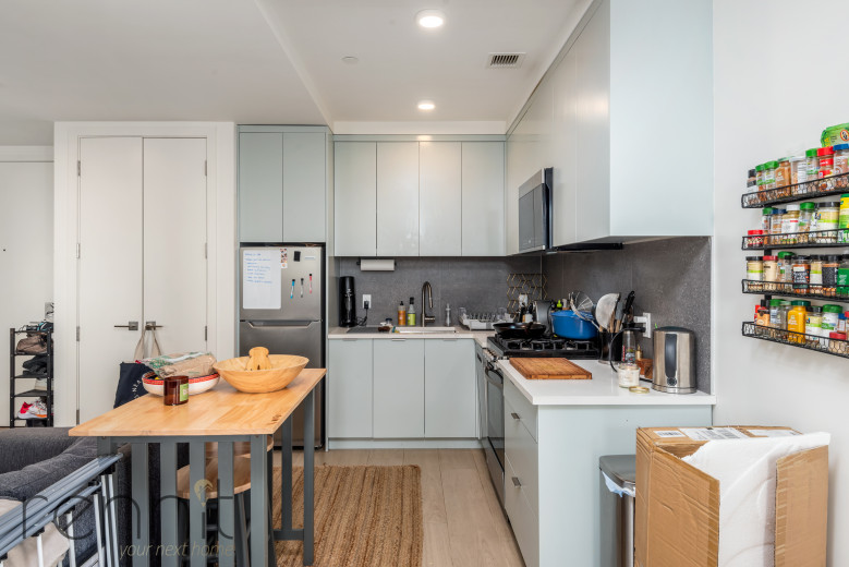 33 Little Nassau St, Apt 902 Image 7