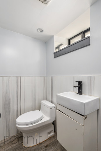 1014 Carroll St, Apt 1B Image 12