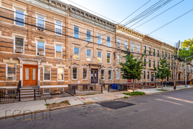 2039 Gates Ave, Apt 2B Image 13