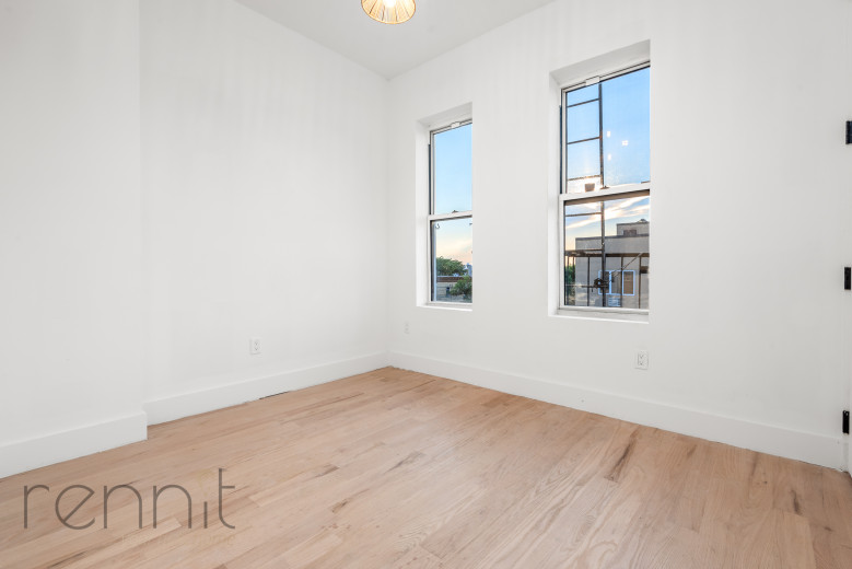 2039 Gates Ave, Apt 2B Image 4
