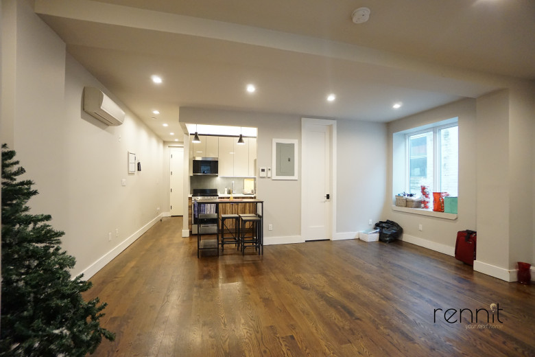 1031 Montgomery St, Apt 2F Image 1