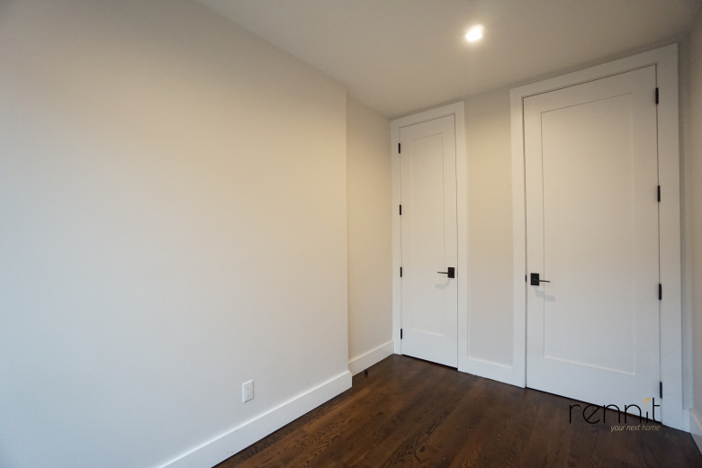 1031 Montgomery St, Apt 2F Image 9