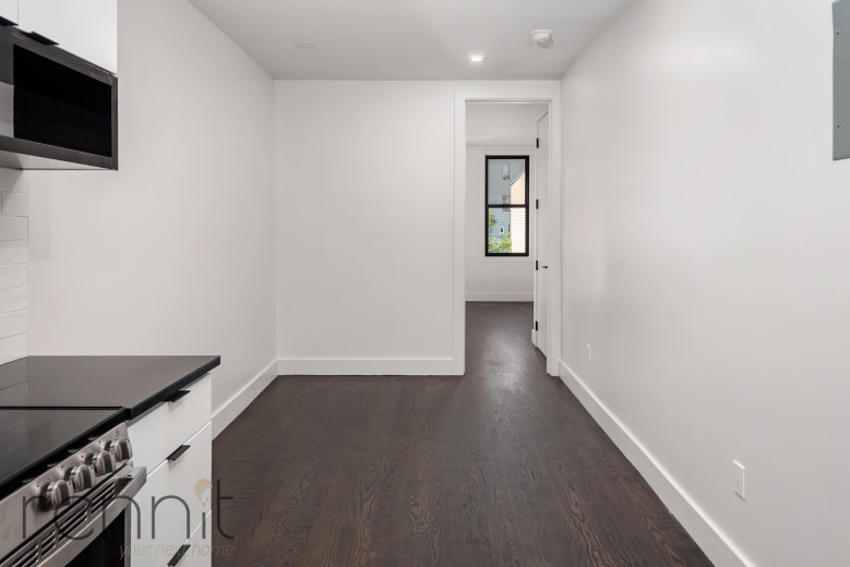 241 Devoe St, Apt 3R Image 11