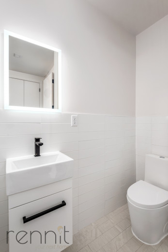 241 Devoe St, Apt 3R Image 7