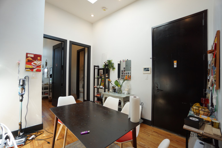 1165 Greene Ave, Apt 3 Image 3