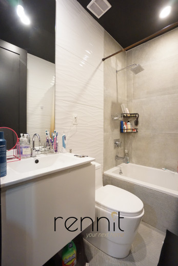 129 Thames St, Apt 2R Image 10