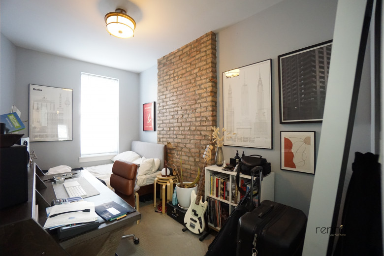 1869 Putnam Ave, Apt 2L Image 10