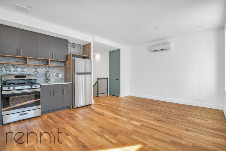 167 Taaffe Pl, Apt 1F Image 3