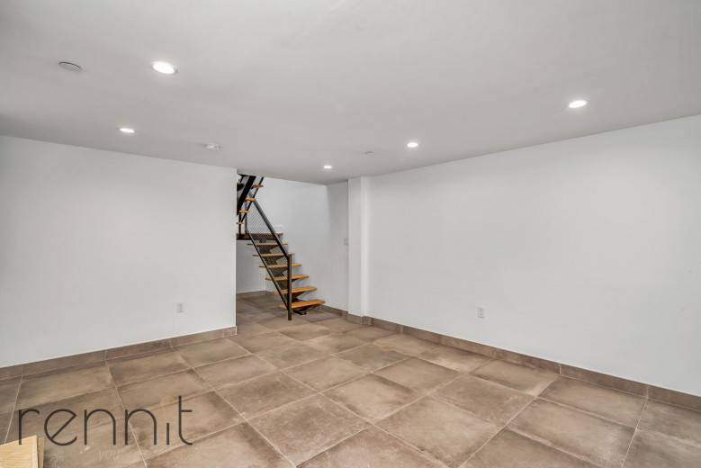 167 Taaffe Pl, Apt 1F Image 5