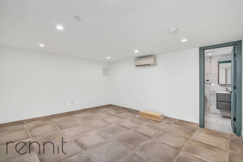 167 Taaffe Pl, Apt 1F Image 6