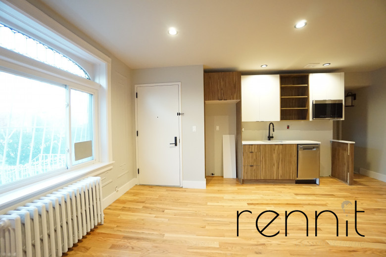 822 Lenox Rd, Apt 1 Image 3