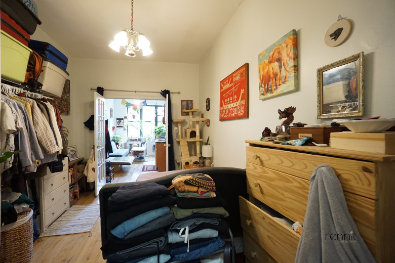 114 Walton St, Apt 7 Image 3