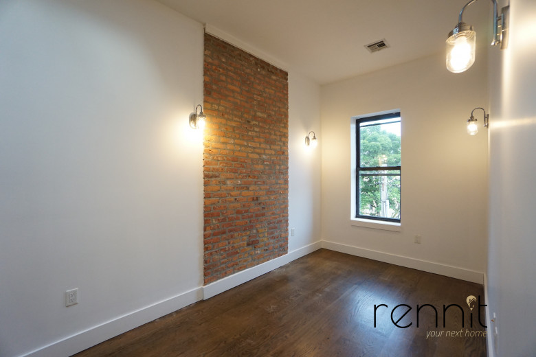 1689 Gates Ave, Apt 2Front Image 12