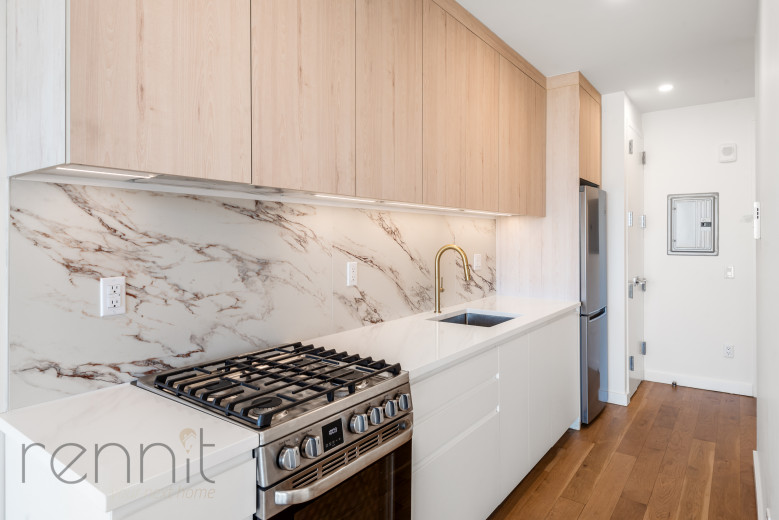 375 Dean St, Apt 802 Image 2