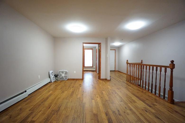 1168 Putnam Ave, Apt 1 Image 15
