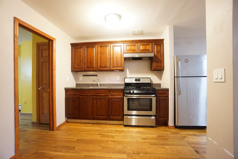 1168 Putnam Ave, Apt 1 Image 18