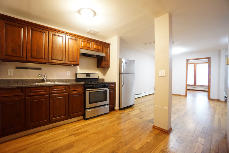 1168 Putnam Ave, Apt 1 Image 20
